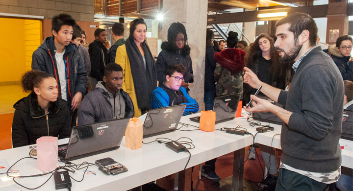 Co-DEV présent à la Zone Numerik pour conseiller les jeunes de Seine Saint-Denis sur leur orientation